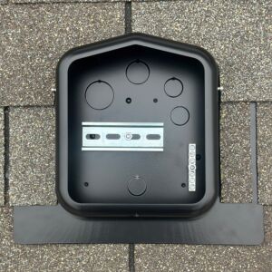 7discs CD ジャックス Cd Box SOLBOX1 SOLID /01400 SolaDeck 0599B Flashed Roof Mount Metal Junction Box | NAZ